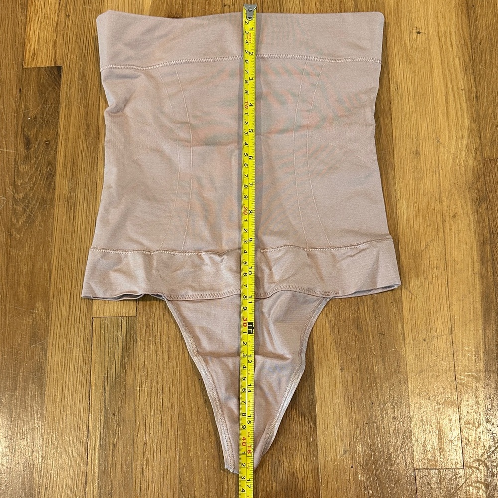 *last chance* Victoria's Secret | Strapless Shapewear Bodysuit in Beige - Picture 4 of 13